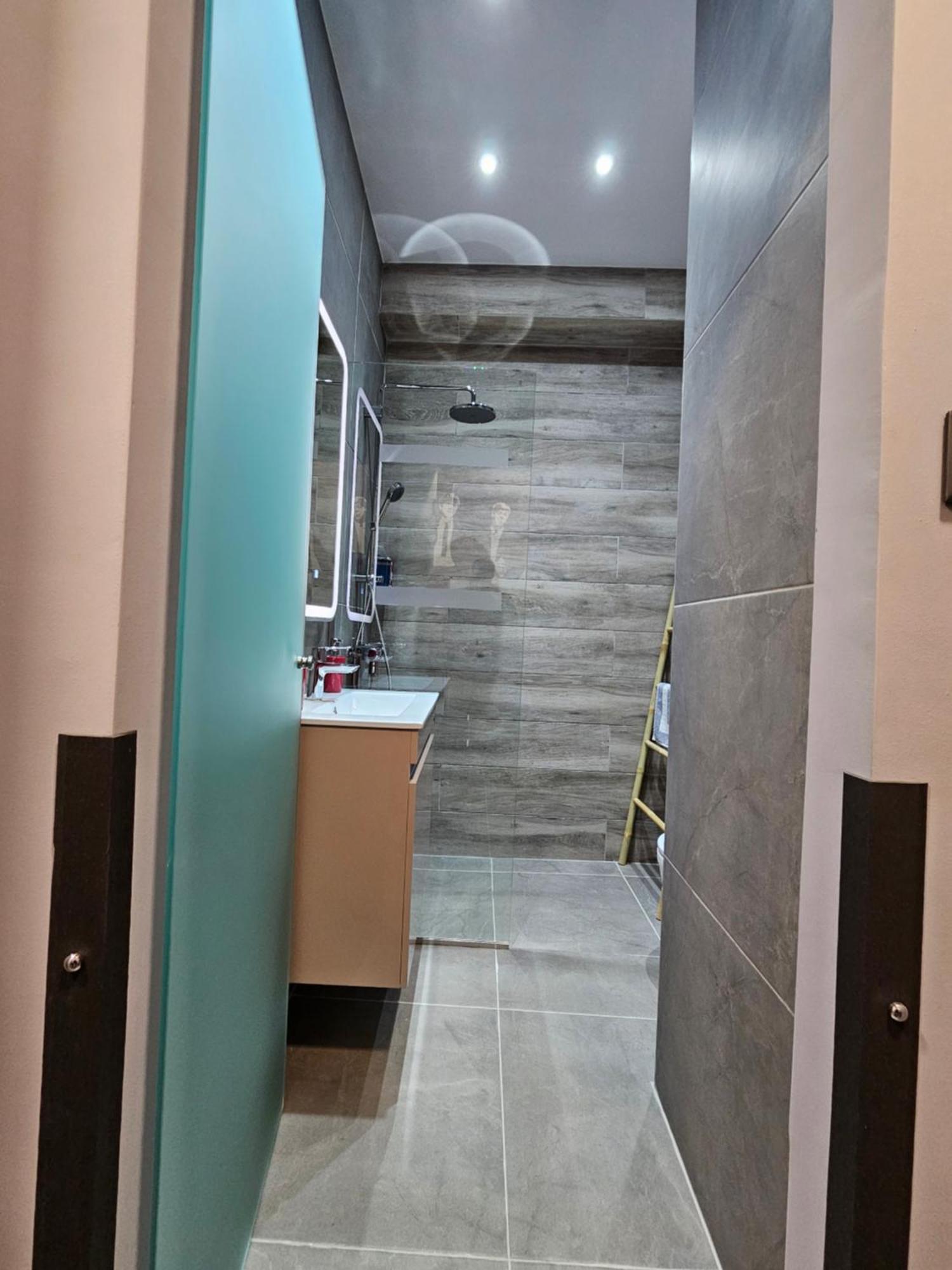 Dione Luxury Business Suite In The Heart Of Athens Ngoại thất bức ảnh